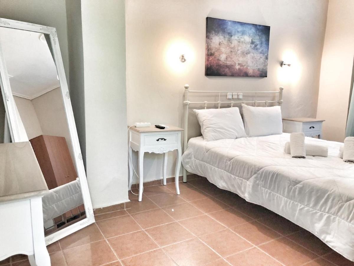 Hotel Kastri Garden Apartment Loutra Edipsou  Buitenkant foto