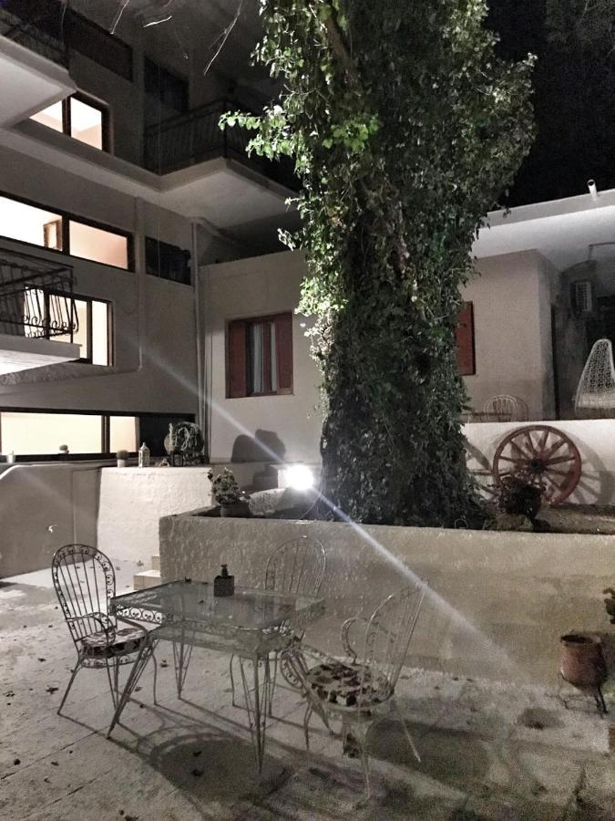 Hotel Kastri Garden Apartment Loutra Edipsou  Buitenkant foto